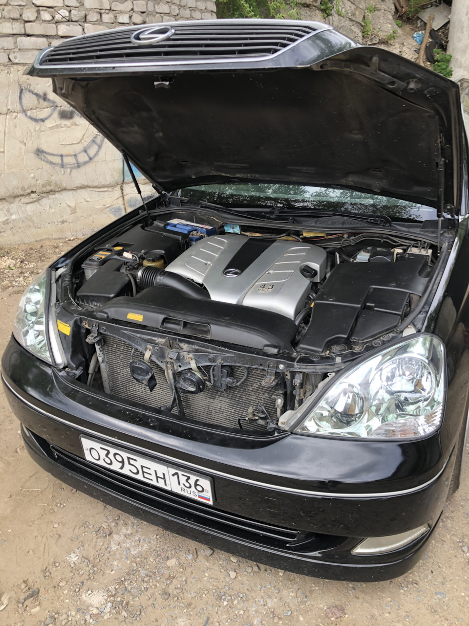 Собственно, надеюсь открывать капот только чтоб этим любоваться — Lexus LS (UCF30)
