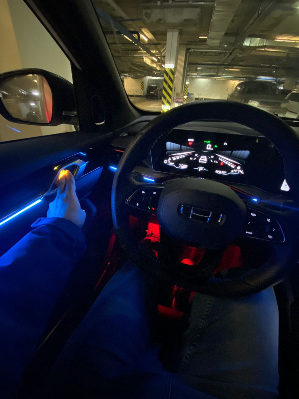 Фото в бортжурнале Geely Coolray (2023)