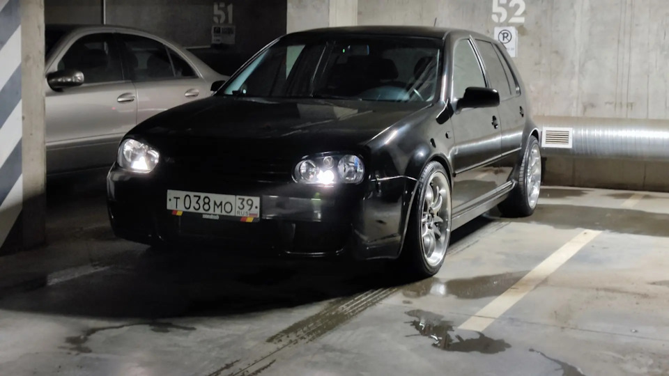 Вернулся в стойло, балдеет — Volkswagen Golf Mk4