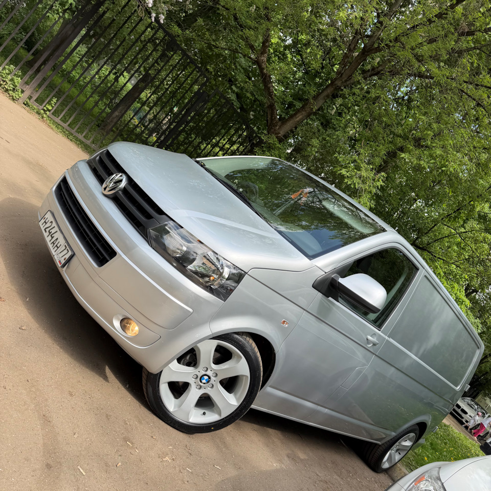 R19 132 Style BMW — Volkswagen Transporter T5 дизель, 2 л, 2012