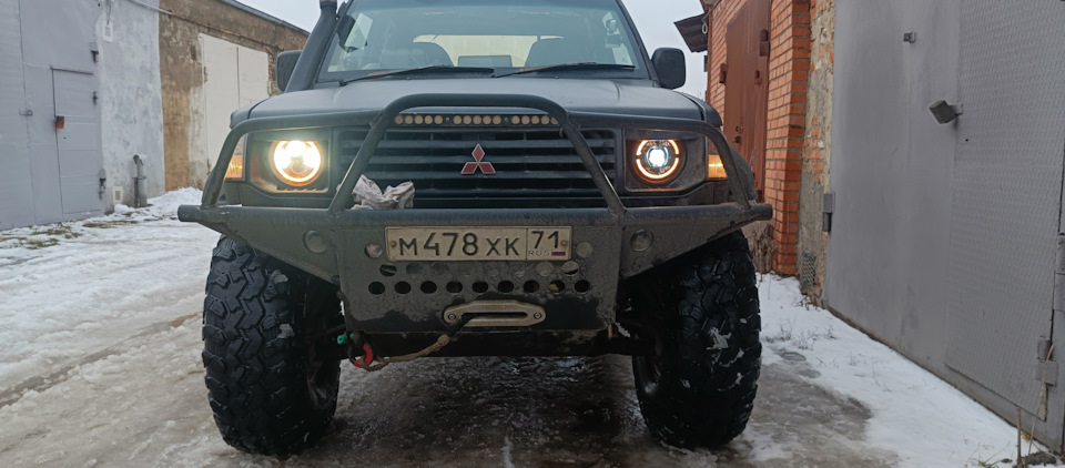 Фото в бортжурнале Mitsubishi Pajero (2G)