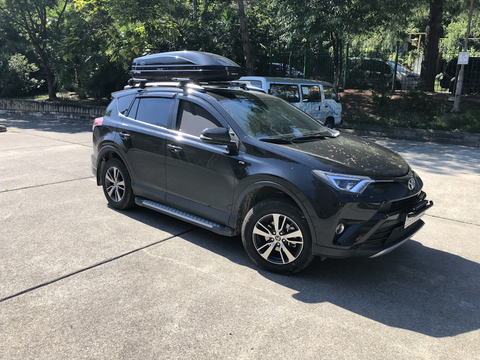 Фото в бортжурнале Toyota RAV4 (IV)