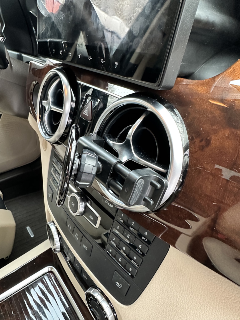 3 — Mercedes-Benz GLK-Class (X204)