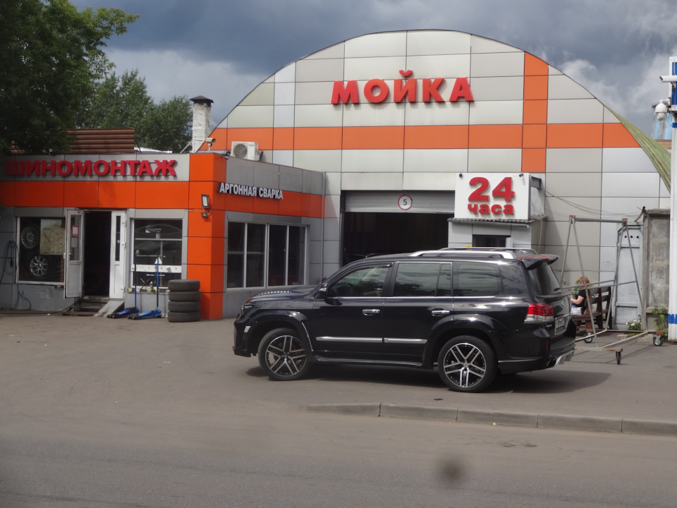 Фото в бортжурнале Lexus LX (URJ200/URJ201)