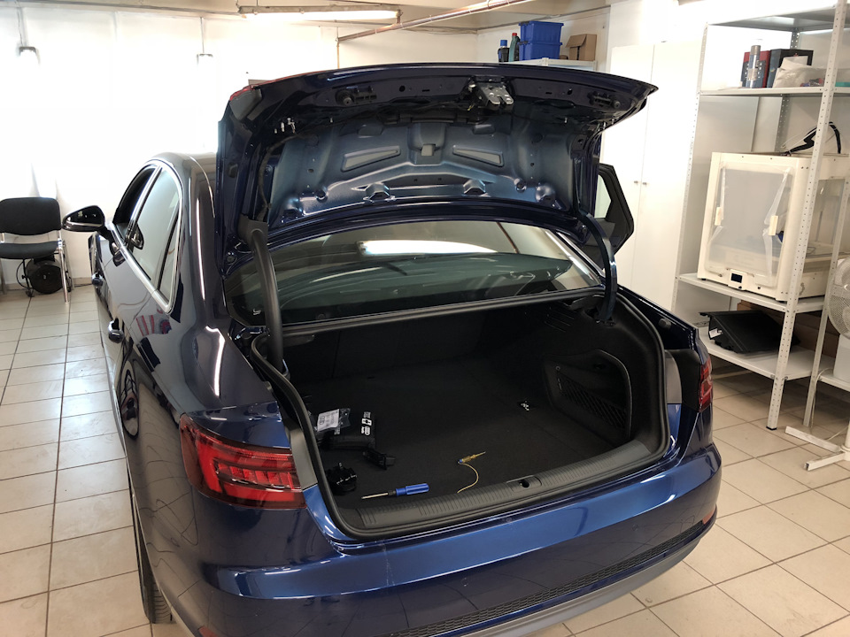 Раз — Audi A4 (B9)
