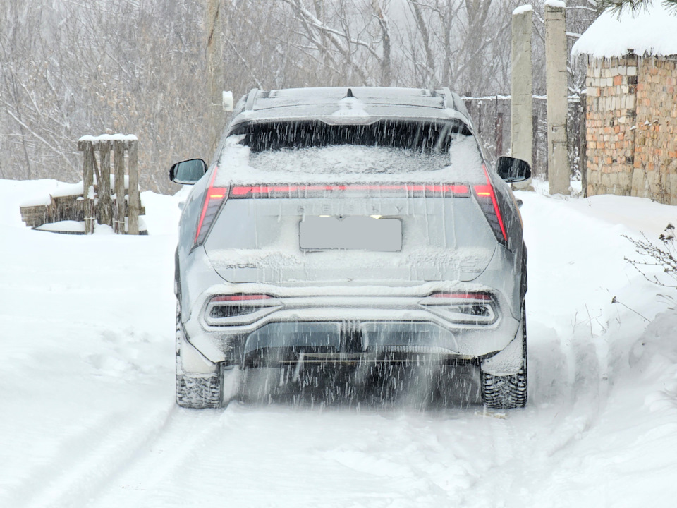 Фото в бортжурнале Geely Atlas (2G)