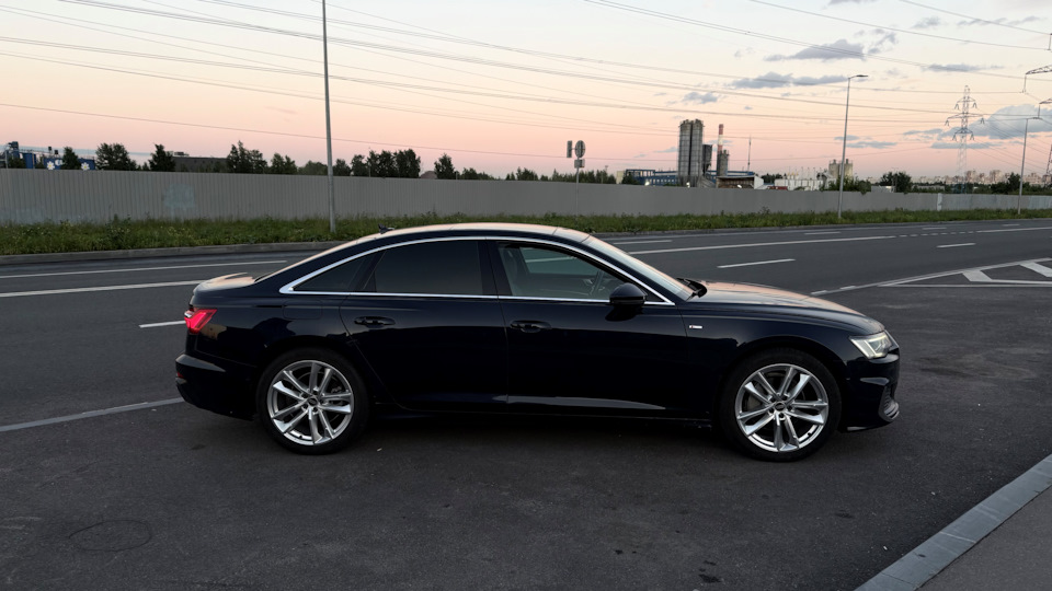 Фото в бортжурнале Audi A6 (C8)