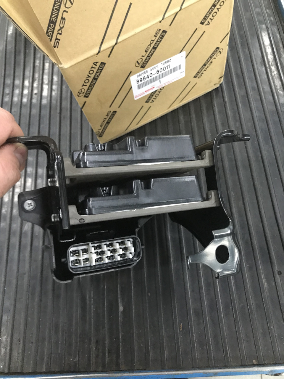 89840-60011 Мотор привода турбины TOYOTA LEXUS | Запчасти на DRIVE2