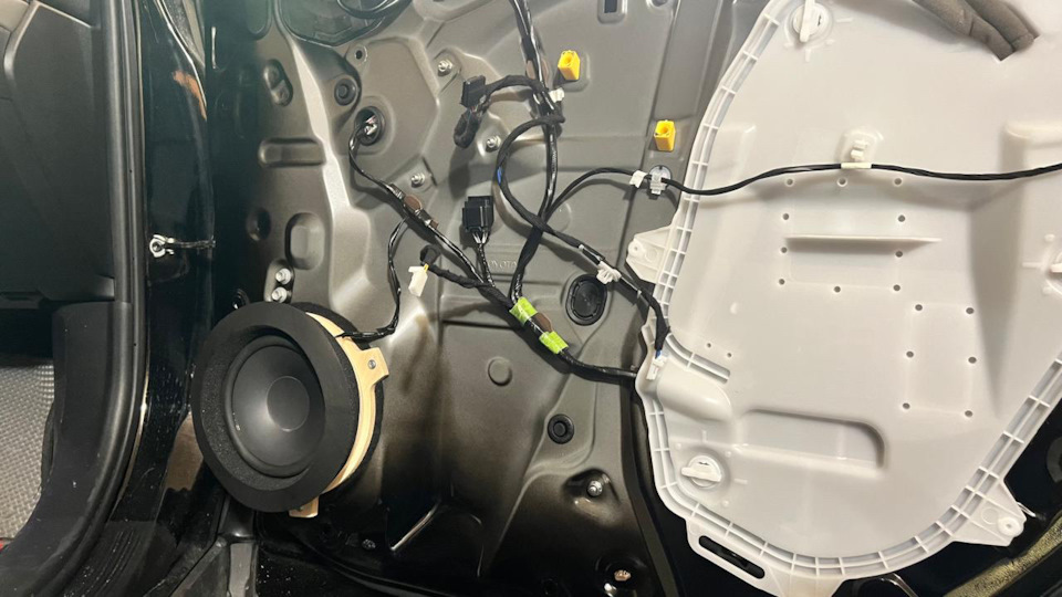 Фото в бортжурнале Toyota RAV4 (6G)