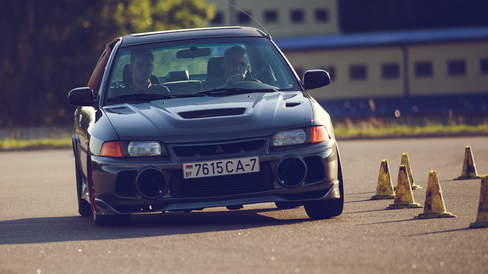 Mitsubishi Lancer 2.0T AWD