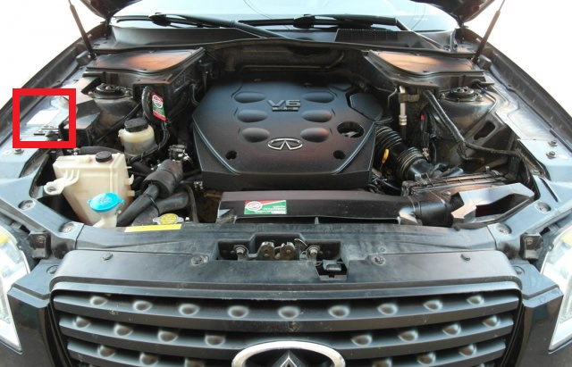 Красным квадратом отмечено место крепления ВИН-таблички (фото не моё) — Infiniti FX (1G)