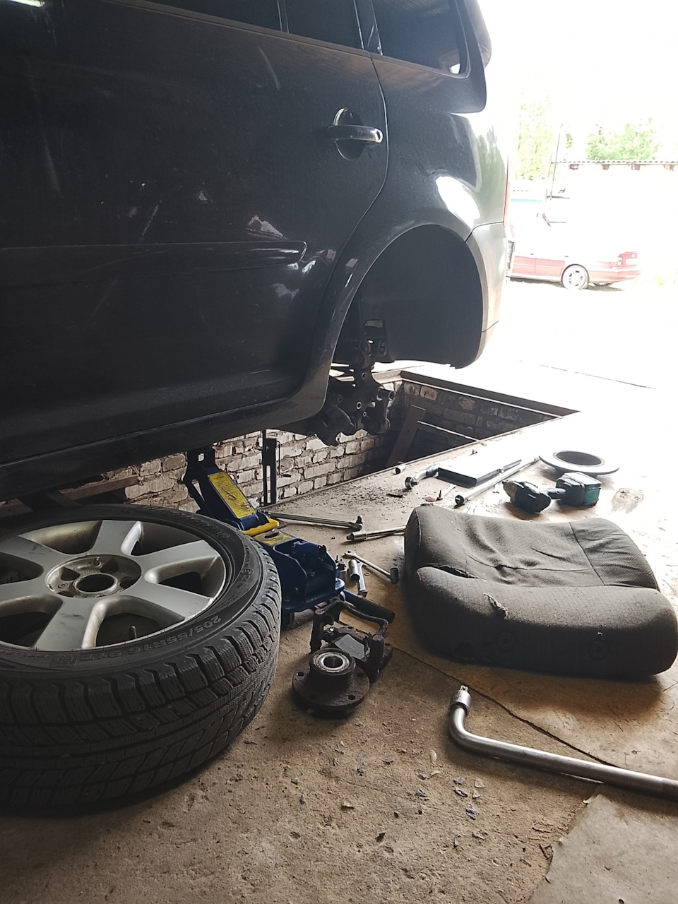Замена подшипника — Volkswagen Touran (1G)
