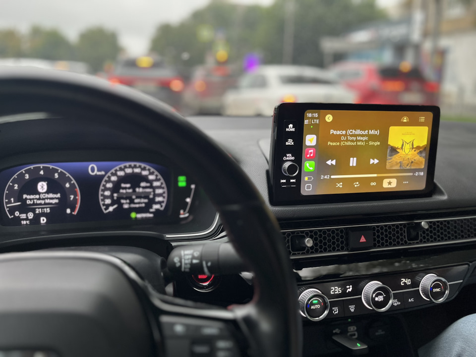 на экране ГУ времени с запасом, на приборке уже всё — Honda Civic 4D (11G)