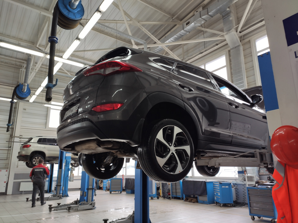Висим. — Hyundai Tucson (TL)