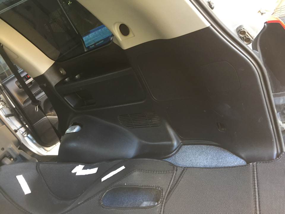 Фото в бортжурнале Toyota Land Cruiser 200