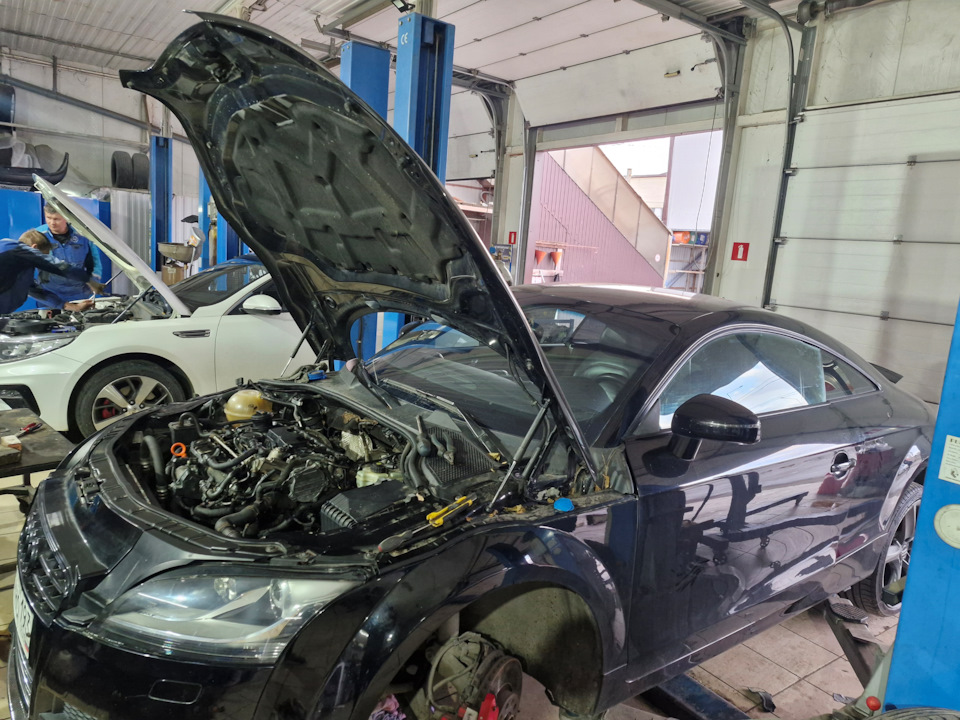Фото в бортжурнале Audi TT (2G)