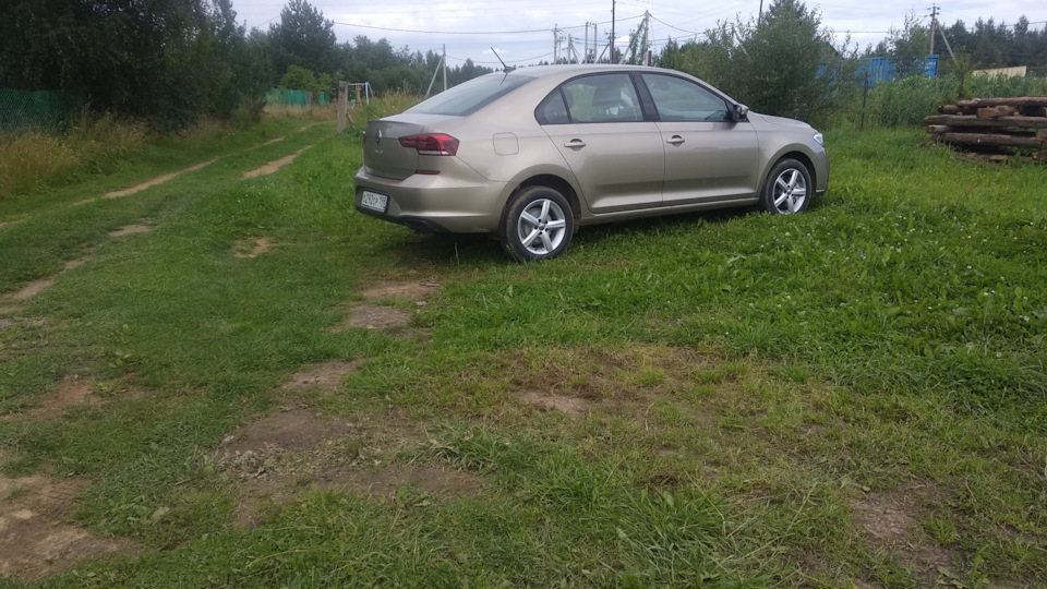 Volkswagen Polo Liftback Бежевый лифтбэк