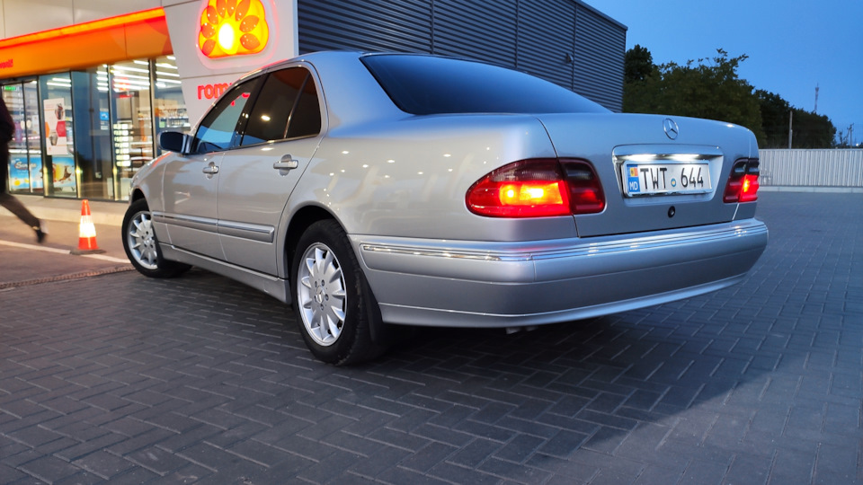 Mercedes-Benz E-Class 2.2 CDI Ежедневный