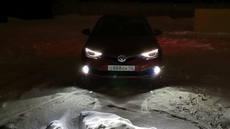 Toyota Auris 1.8 Рисик