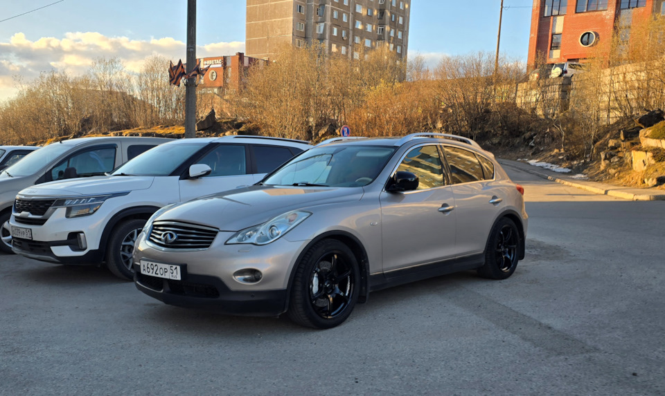 Фото в бортжурнале Infiniti EX