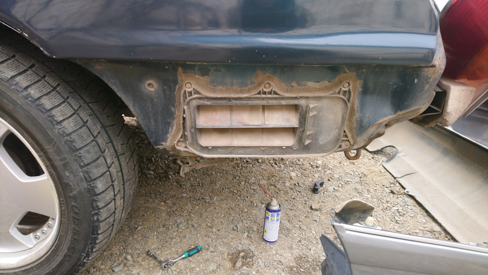 Photo from the logbook Toyota Crown (S140)