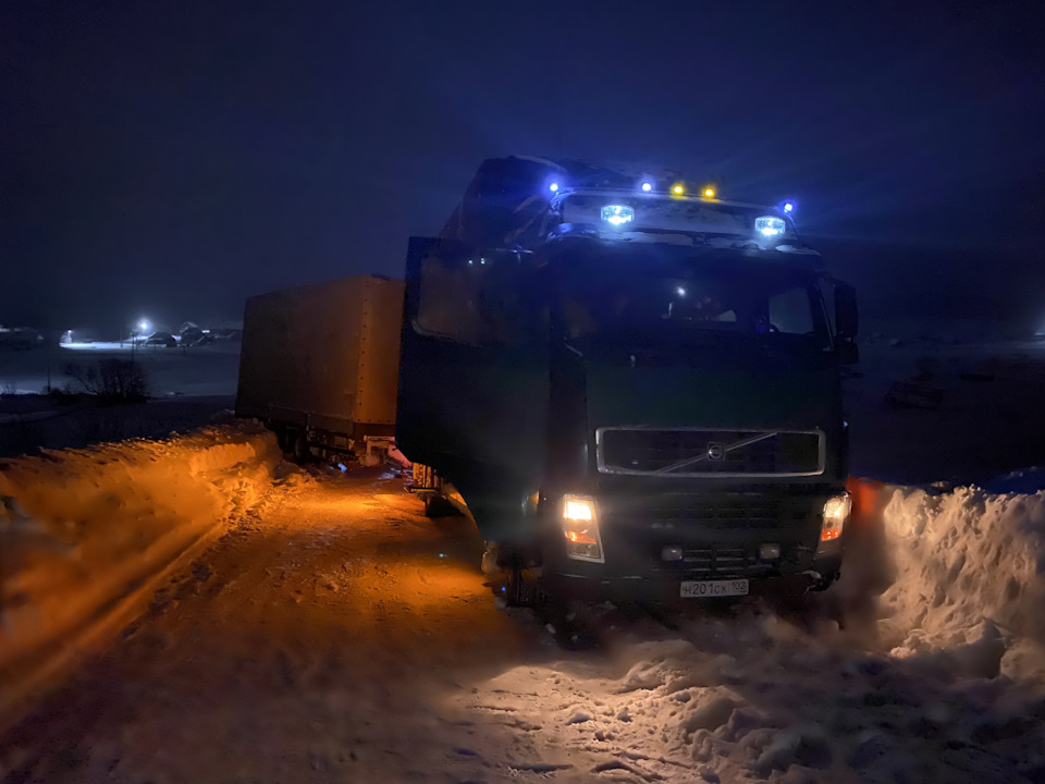 Фото в бортжурнале Lada Ларгус. Запчасти на фото: Rotalla 102