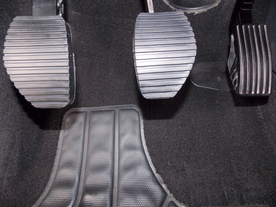 Photo from the logbook Peugeot 407 Coupe