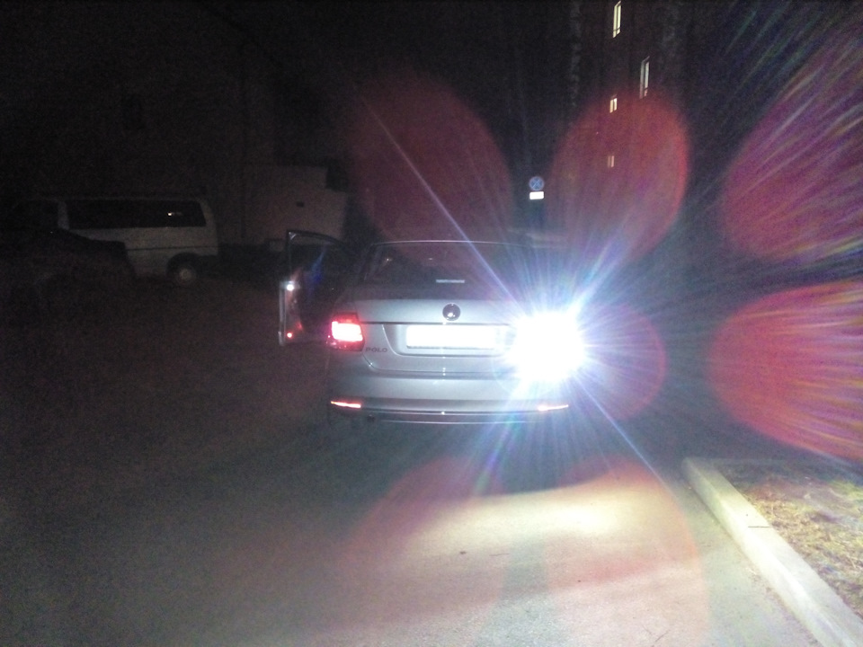 Вид сзади — Volkswagen Polo Sedan