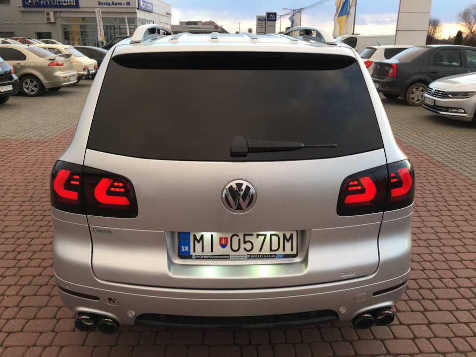Фото в бортжурнале Volkswagen Touareg (1G)