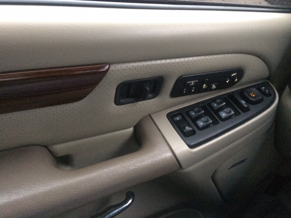 Фото в бортжурнале Cadillac Escalade (2G)