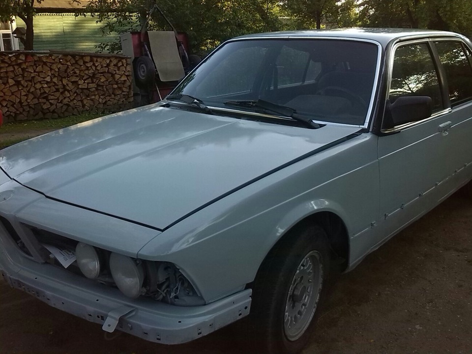 Фото в бортжурнале BMW 7 series (E23)