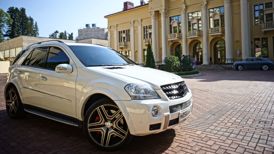 Mercedes-Benz ML 63 AMG