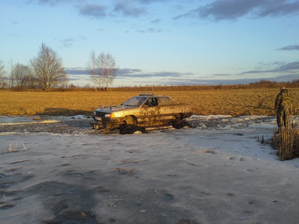 Фото в бортжурнале Audi 100 (C3)