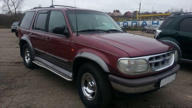 Ford Explorer Вишневый Бегемот :-)