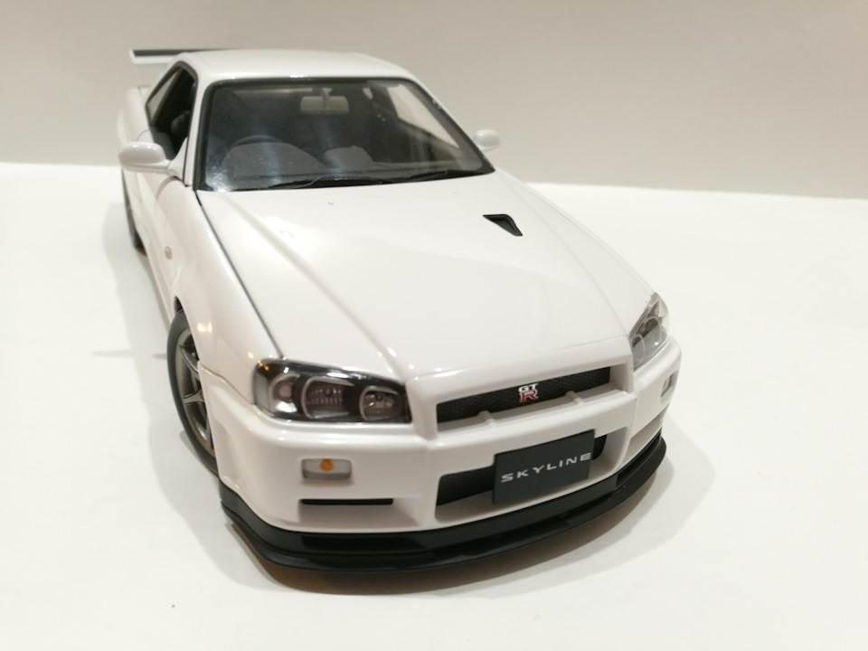 Nissan Skyline GTR R34 V-spec II от AUTOart 1:18 — Сообщество