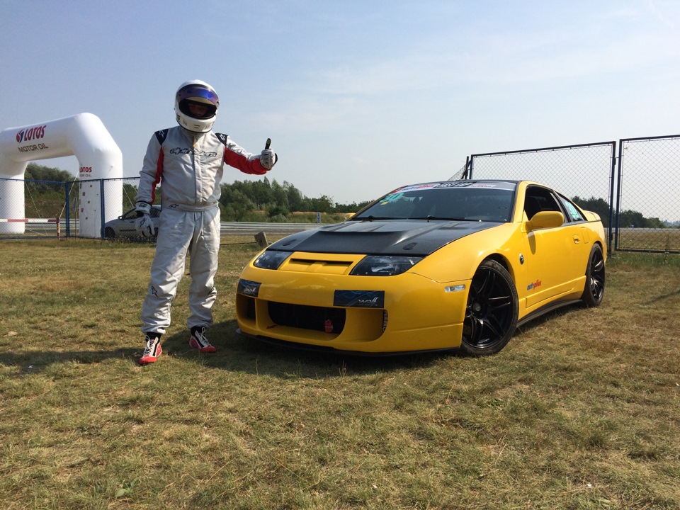 Фото в бортжурнале Nissan 300ZX (Z32). Запчасти на фото: 890103