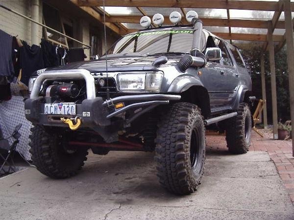 Фото в бортжурнале Toyota Hilux Surf (2G)
