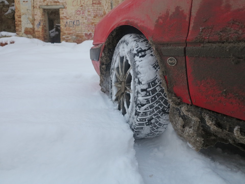 приехали — Audi 80 (B4)