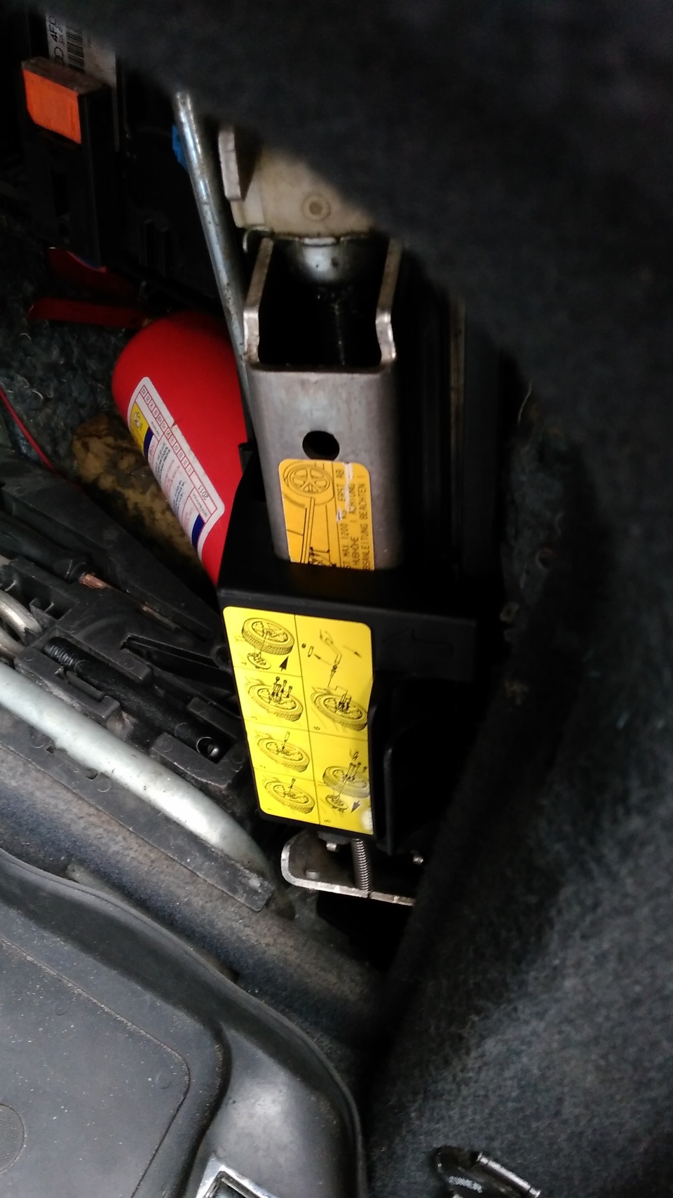 Photo from the logbook Audi A6 (C6)