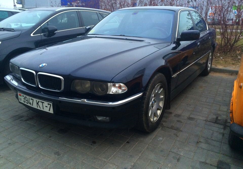 Фото в бортжурнале BMW 7 series (E38)
