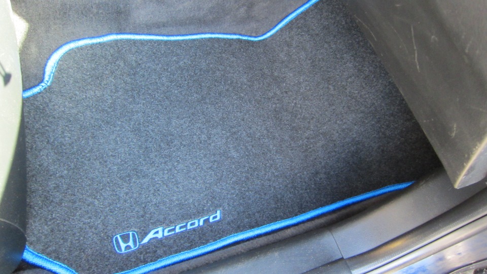Фото в бортжурнале Honda Accord (7G)