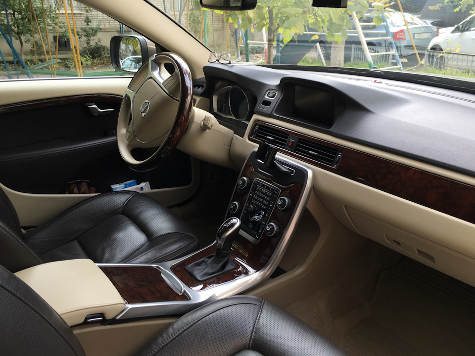 Фото в бортжурнале Volvo XC70 III
