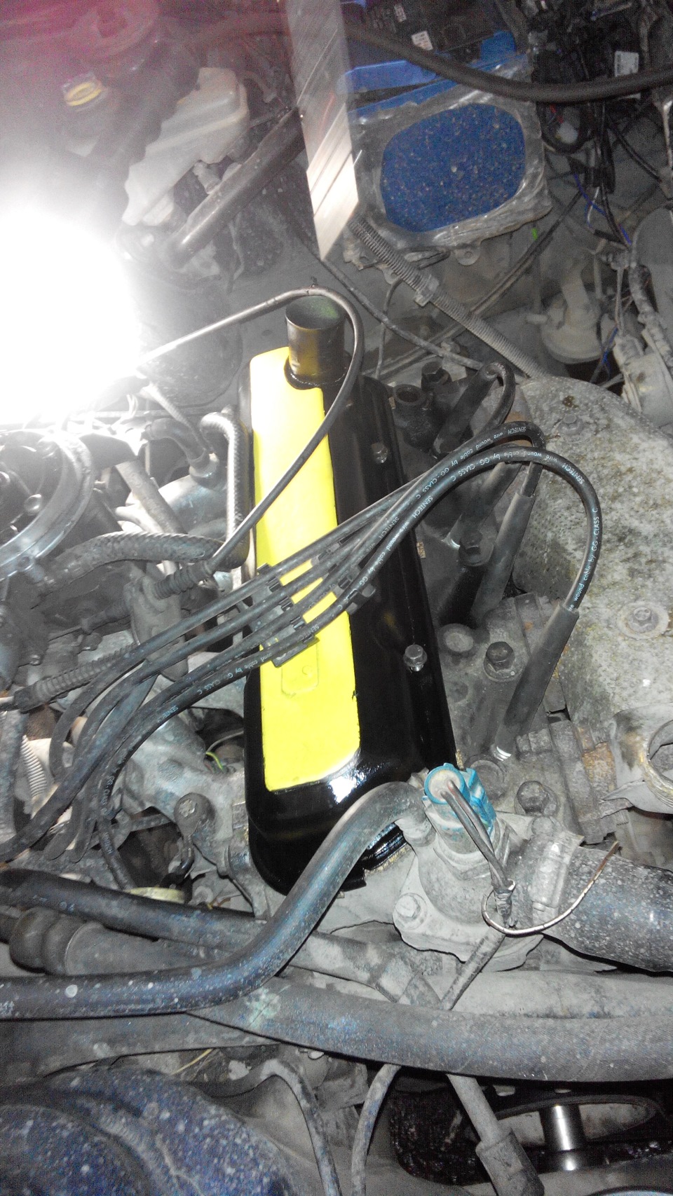 крышка… — Ford Fiesta (Mk III)