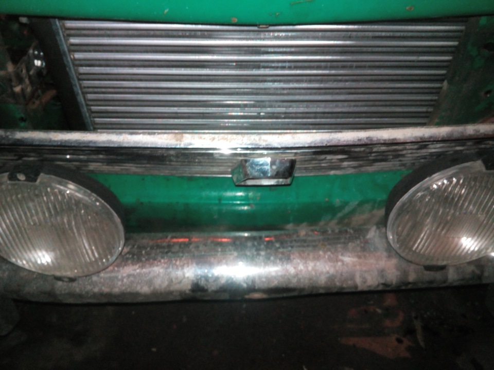 видок спереди — Lada 2101