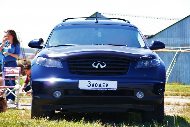 Фото в бортжурнале Infiniti FX (1G)