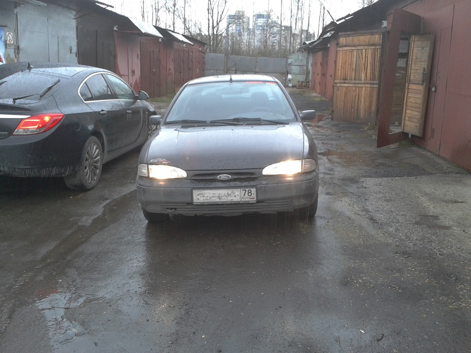 Фото в бортжурнале Ford Mondeo I
