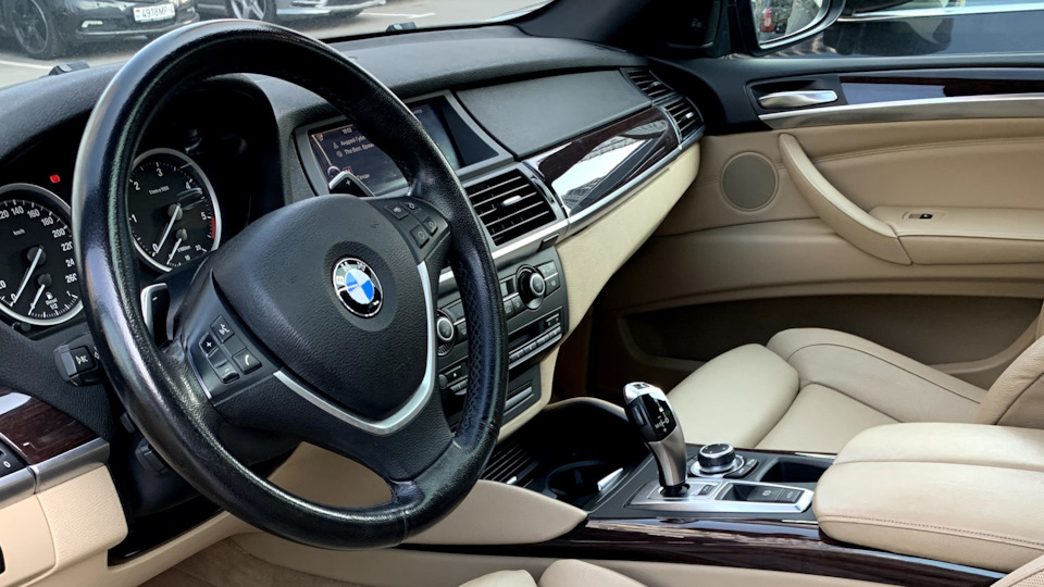 BMW X6 40d