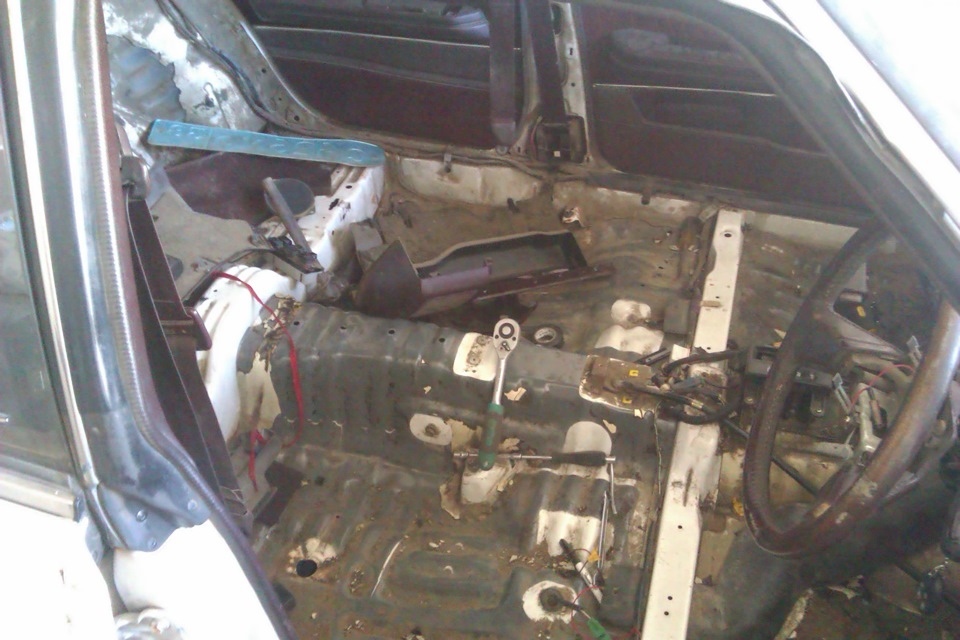 Фото в бортжурнале Toyota Mark II (70)