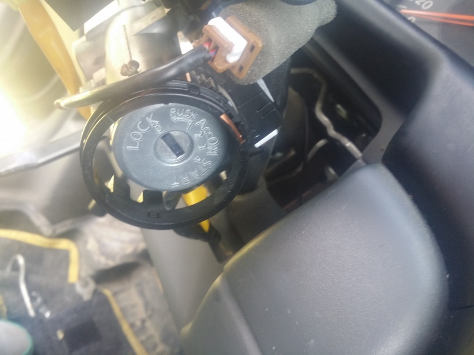Фото в бортжурнале Nissan Almera Classic (B10)
