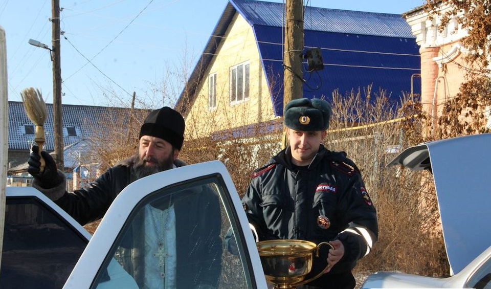 Фото в бортжурнале Toyota RAV4 (IV)